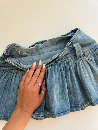 00s denim pleated mini skirt- size XS