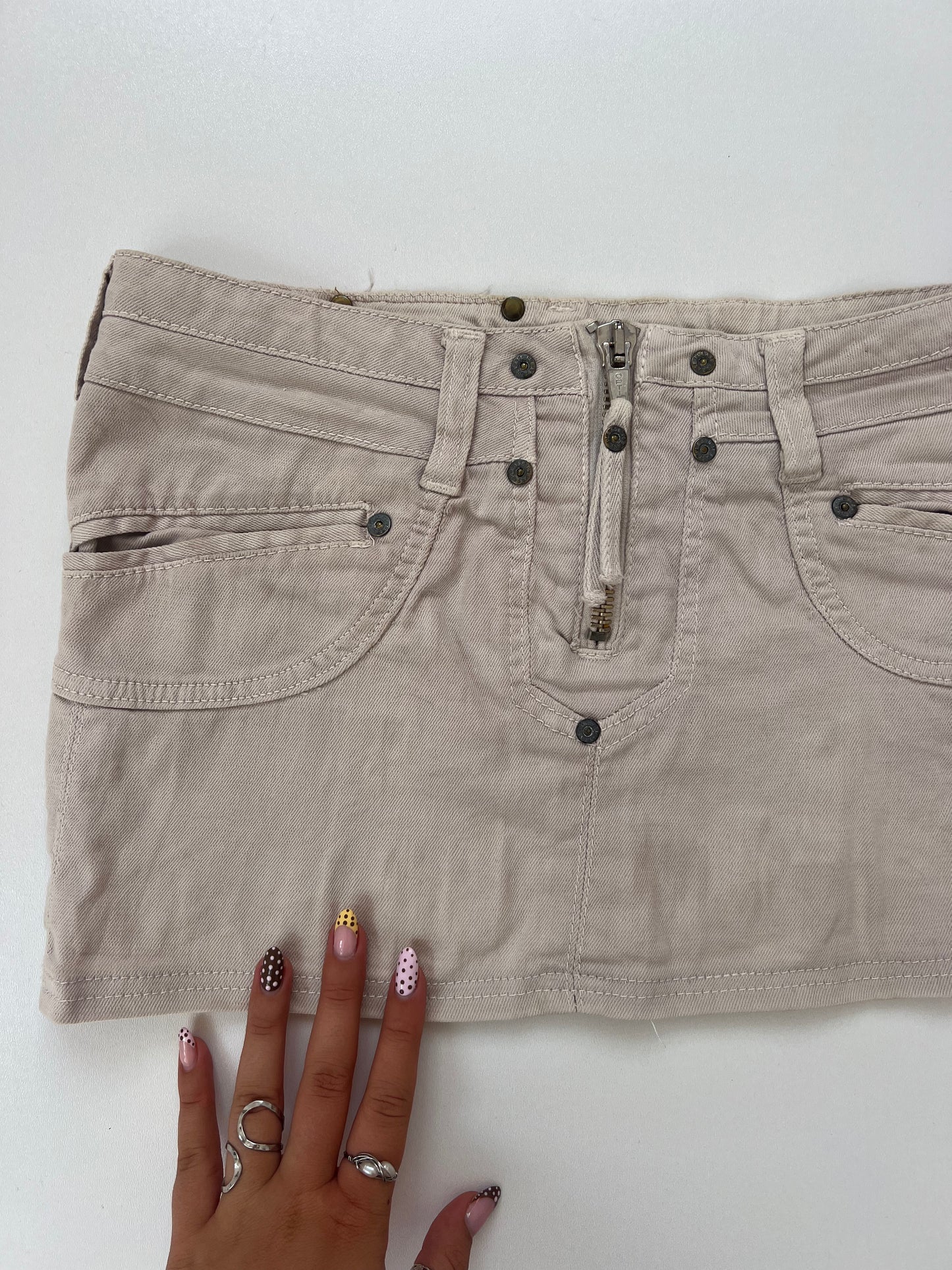 00s cream low rise denim mini skirt- size XS