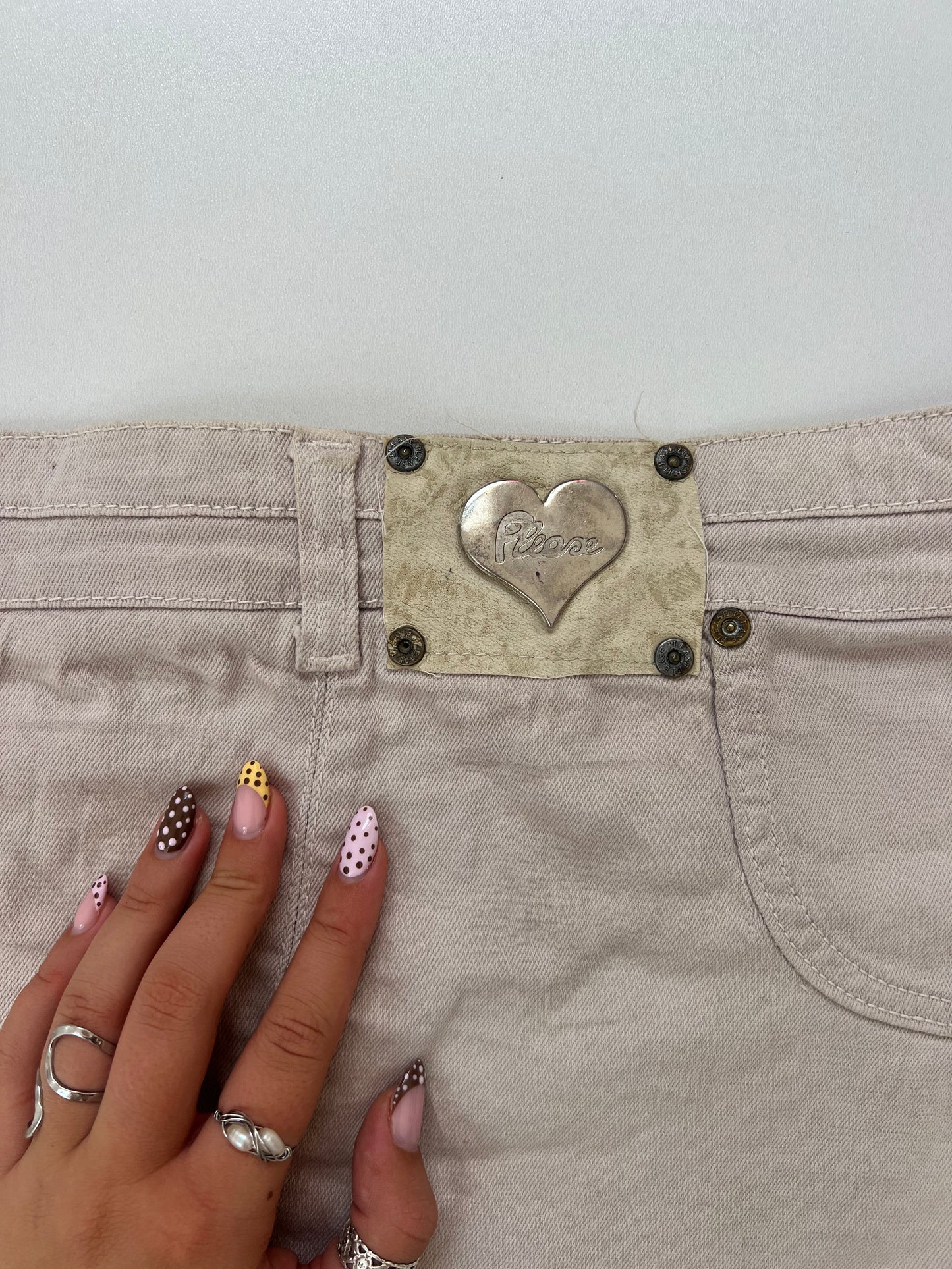 00s cream low rise denim mini skirt- size XS