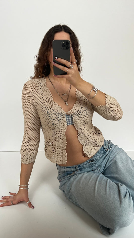 00s cream crochet cardigan- size M