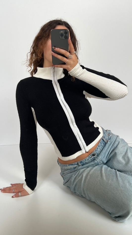 00s black white zip up- size S