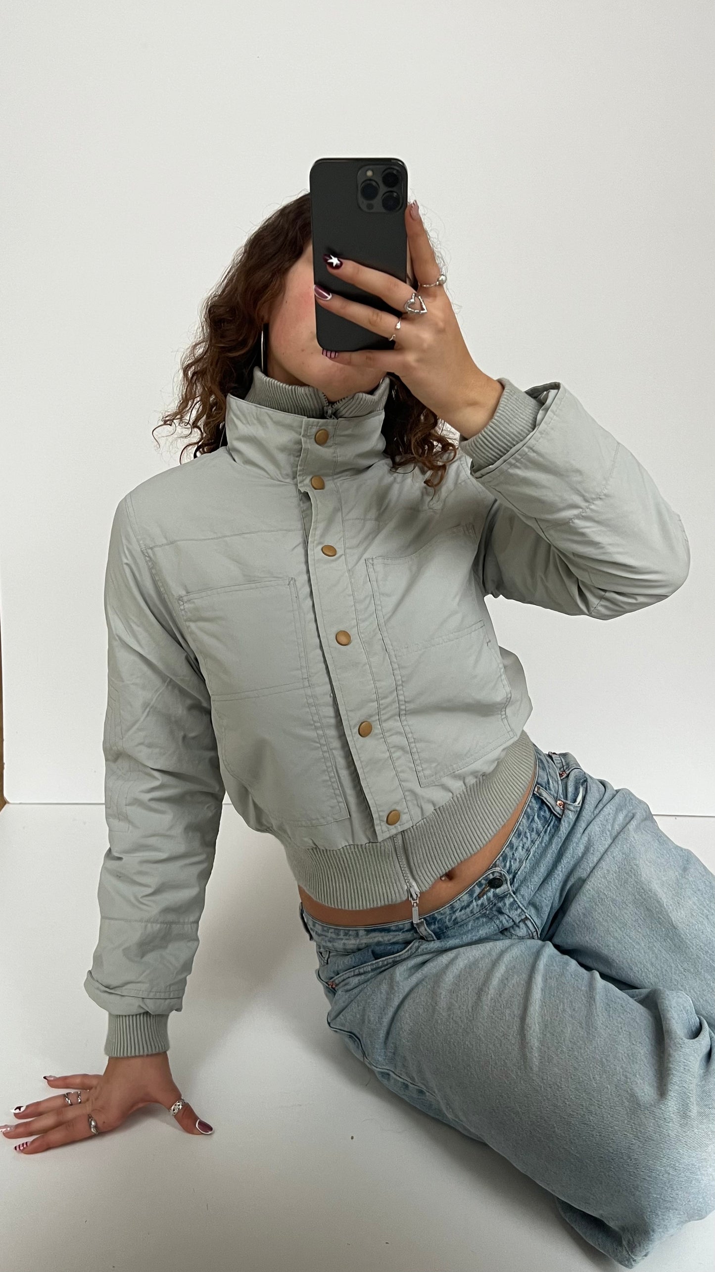 00s grey puffer jacket- size L