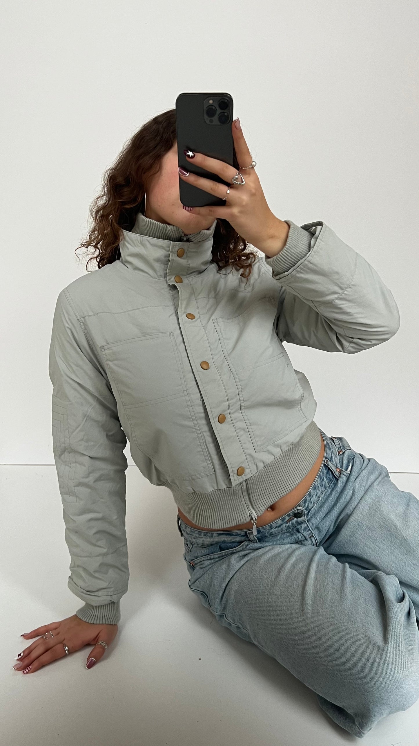 00s grey puffer jacket- size L