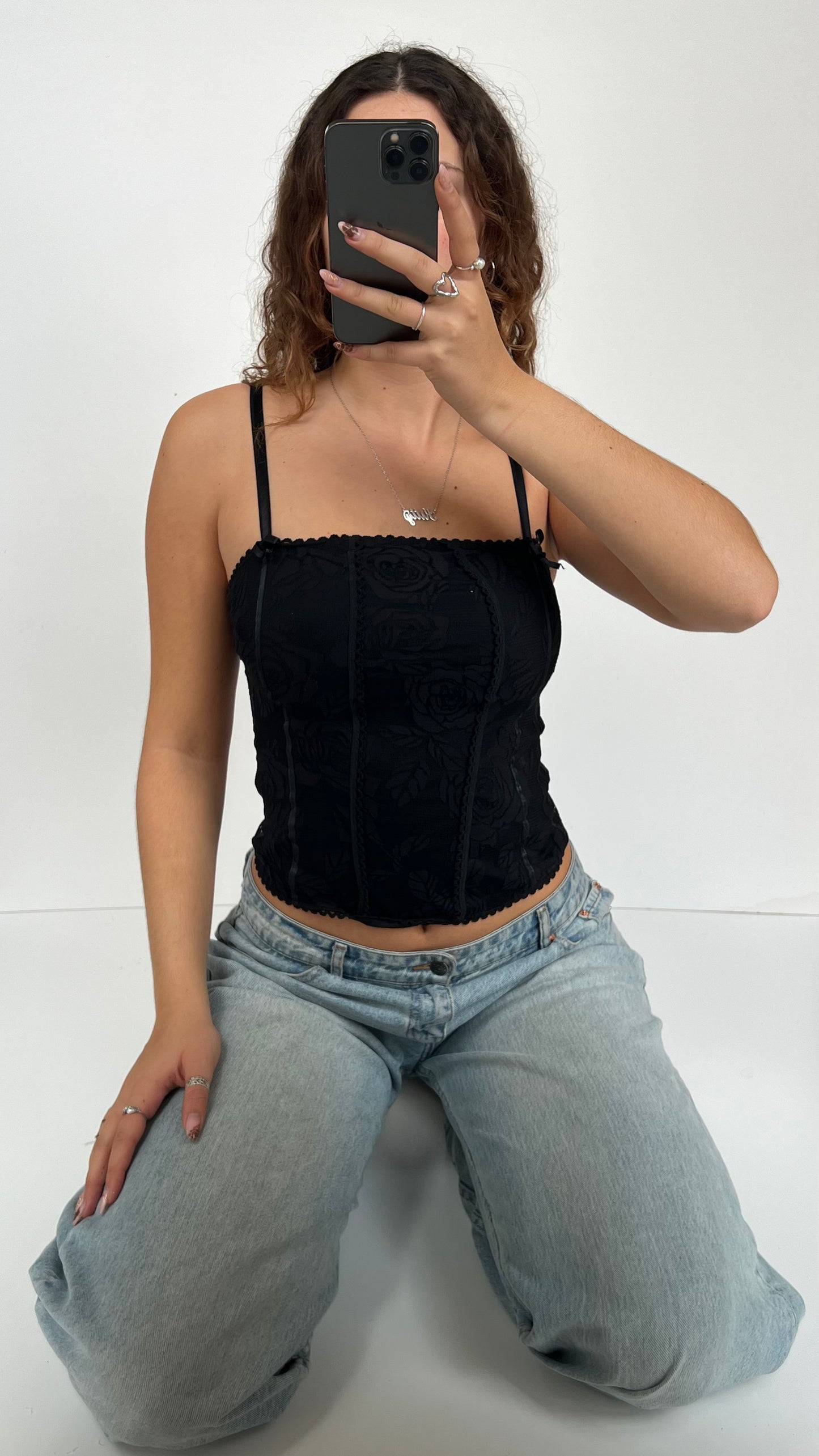 00s black lace floral cami- size S