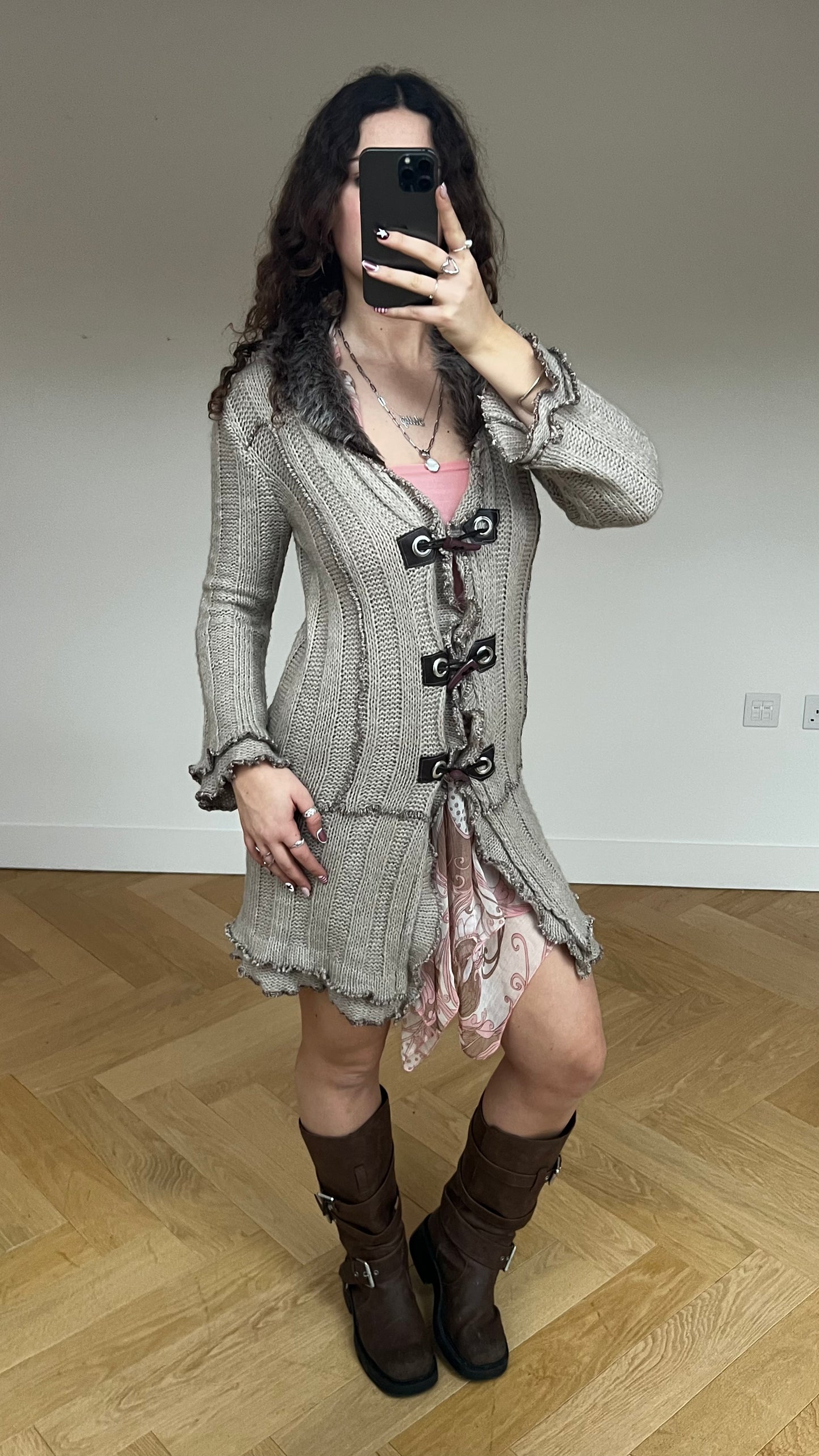 00s grey knit long cardigan- size M