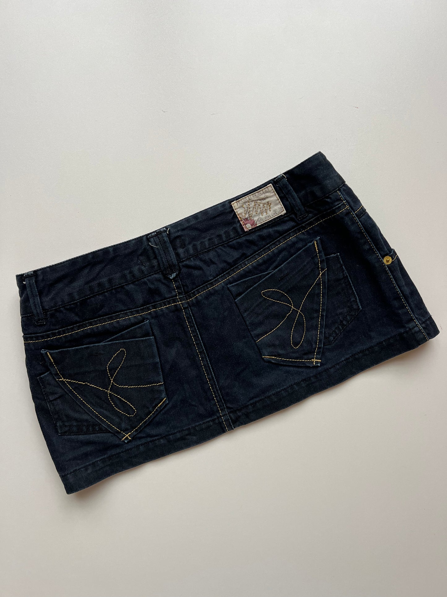 00s denim low rise mini skirt- size S