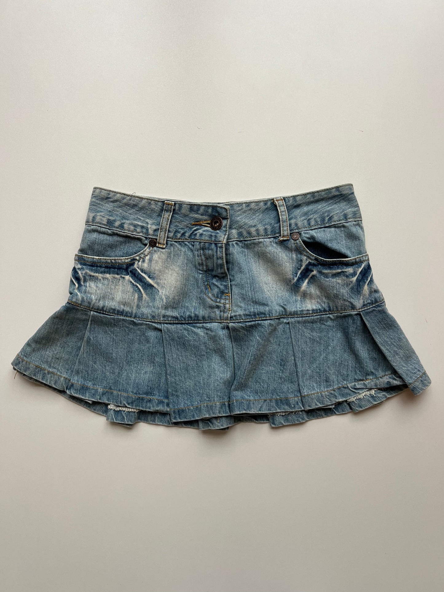 00s denim pleated mini skirt- size XS