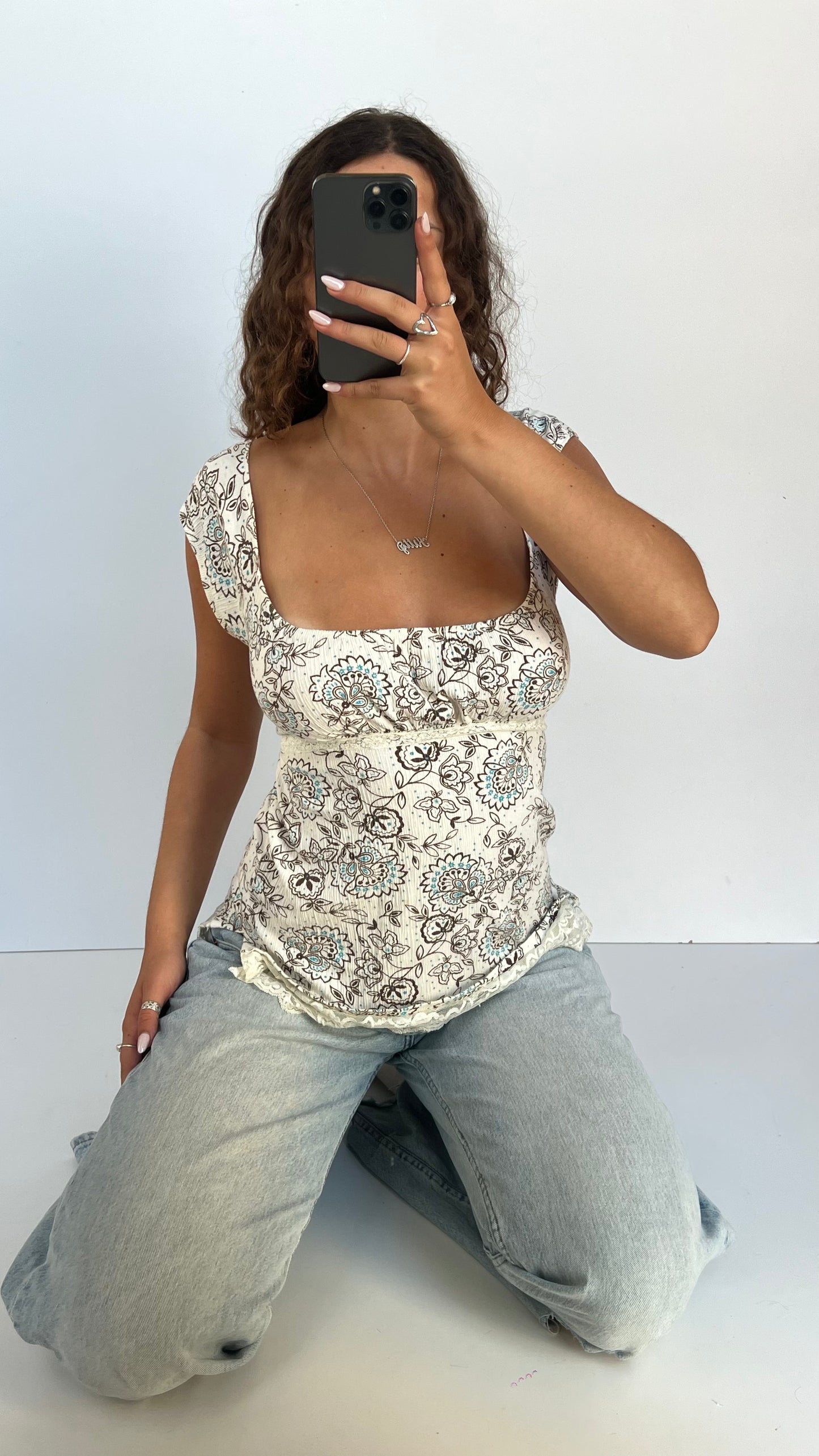 00s white floral babydoll top- size M