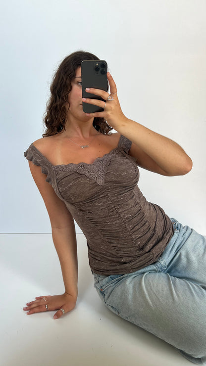 00s brown ruched lace cami- size L