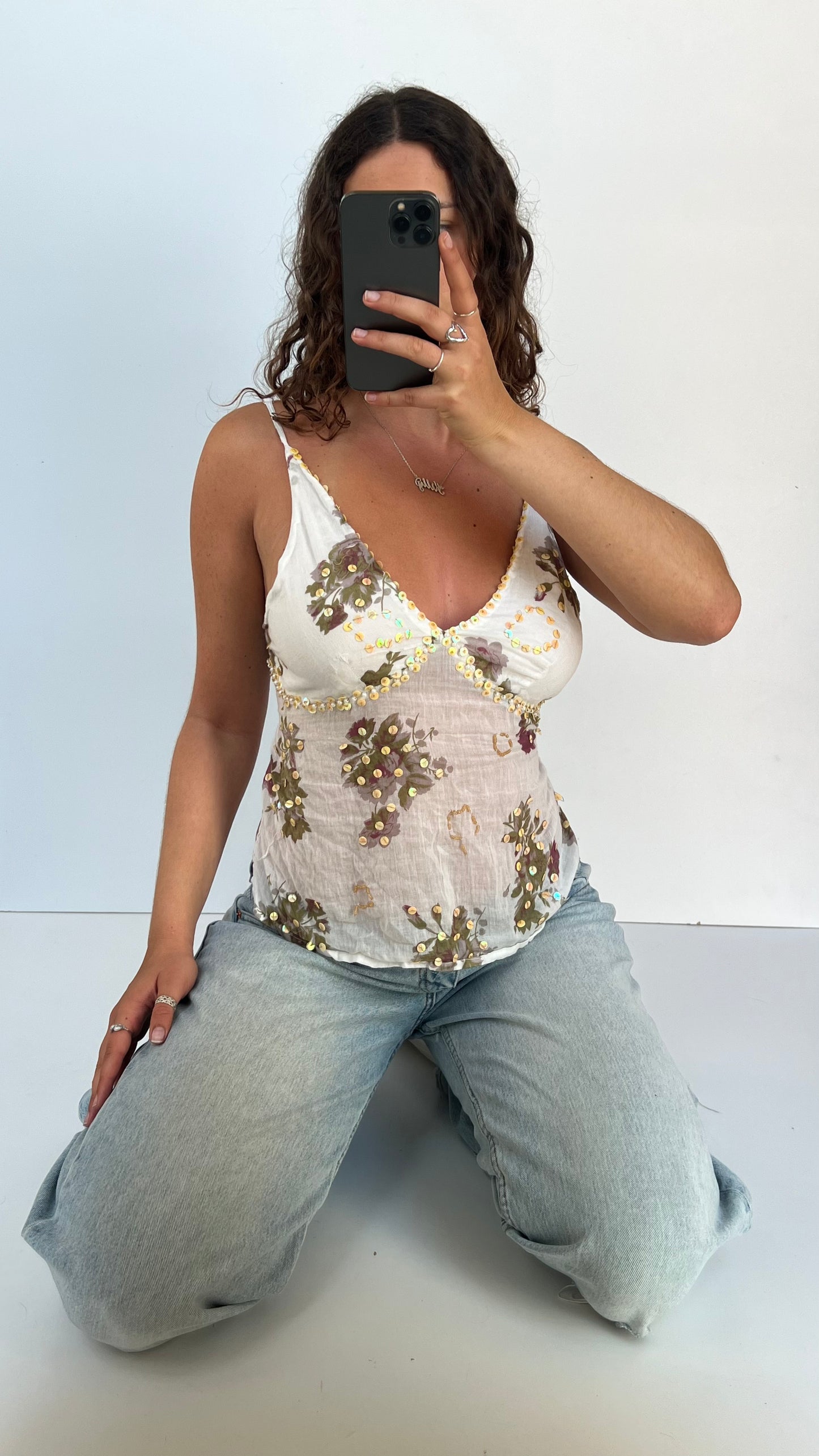 00s white floral sequin cami- size M