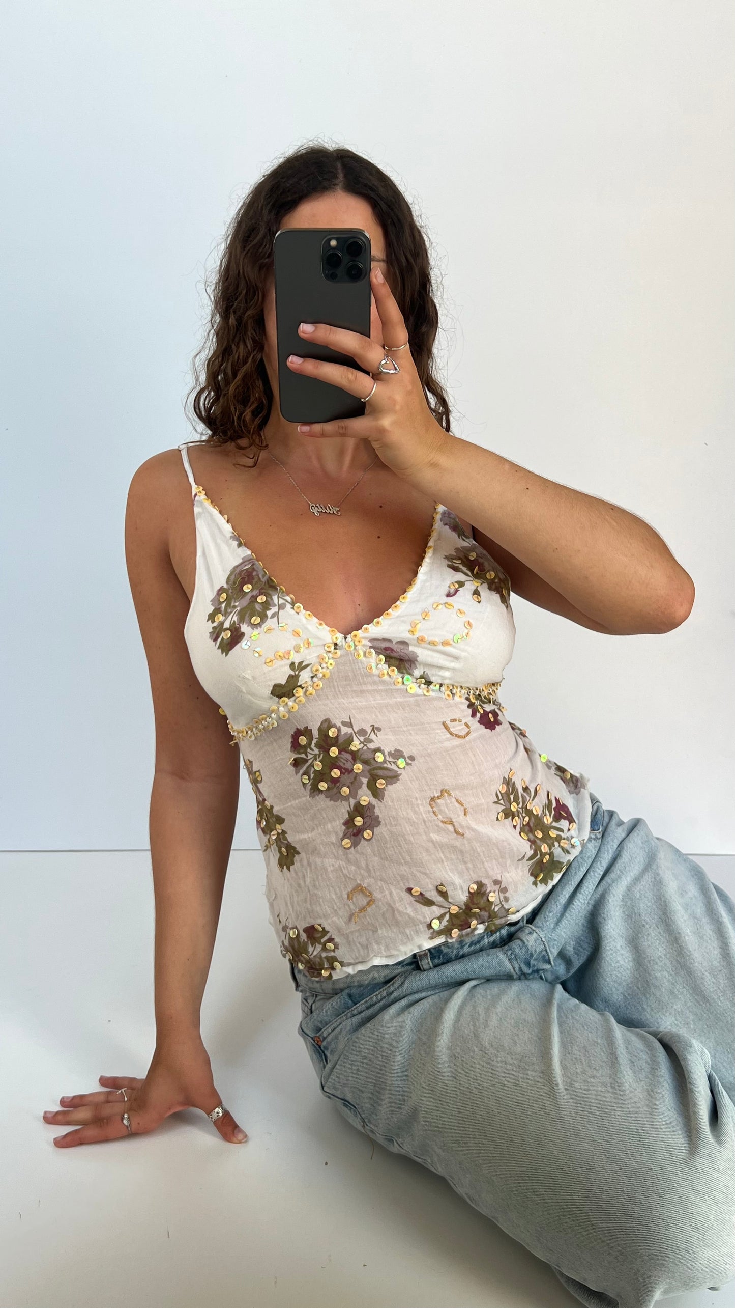 00s white floral sequin cami- size M