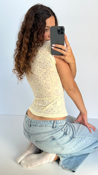 00s yellow mesh babytee- size M