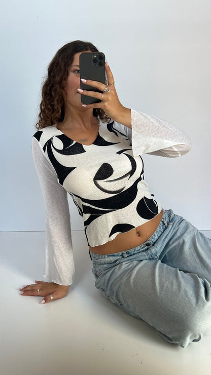 00s white swirl mesh top- size M