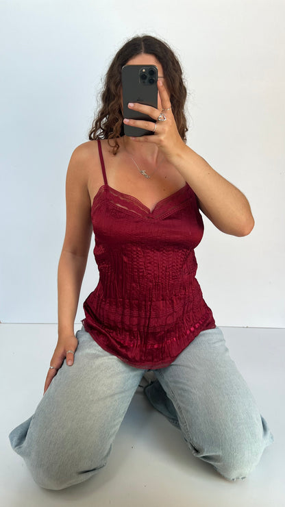 00s red satin lace cami- size M