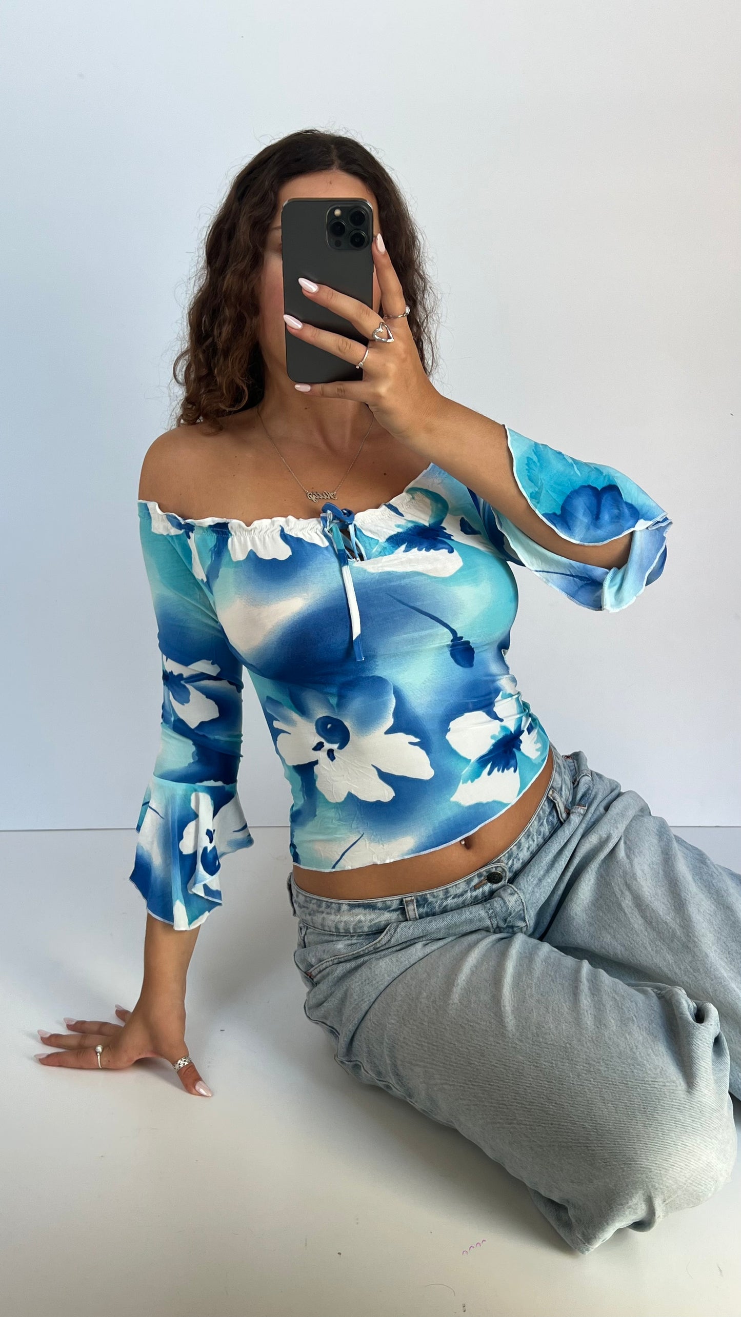 00s blue floral top- size M