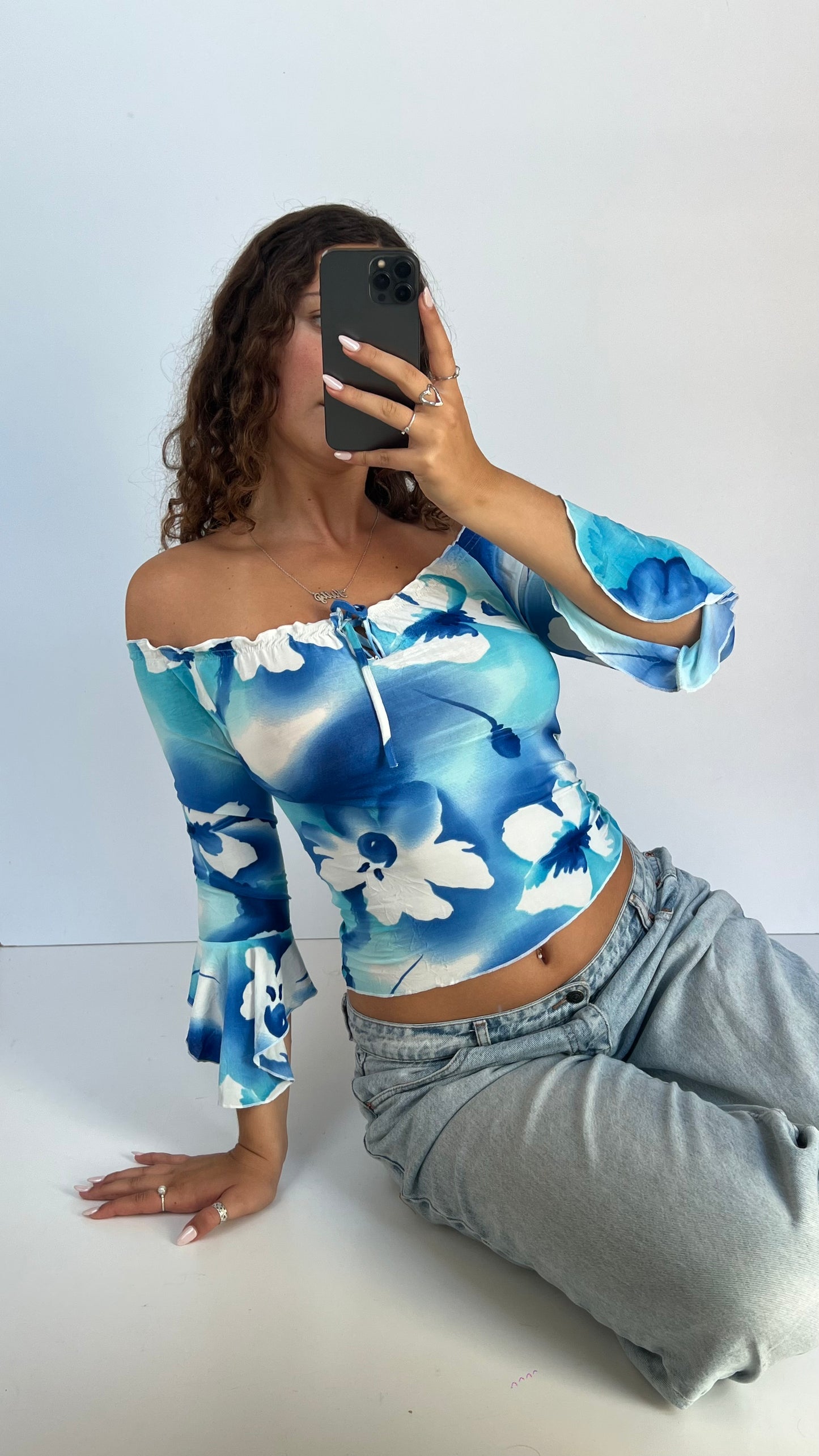 00s blue floral top- size M