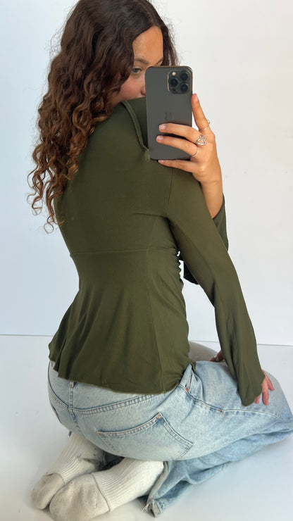 00s green boho long sleeve top- size M