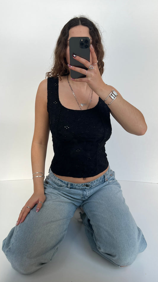 00s black lace cami- size S