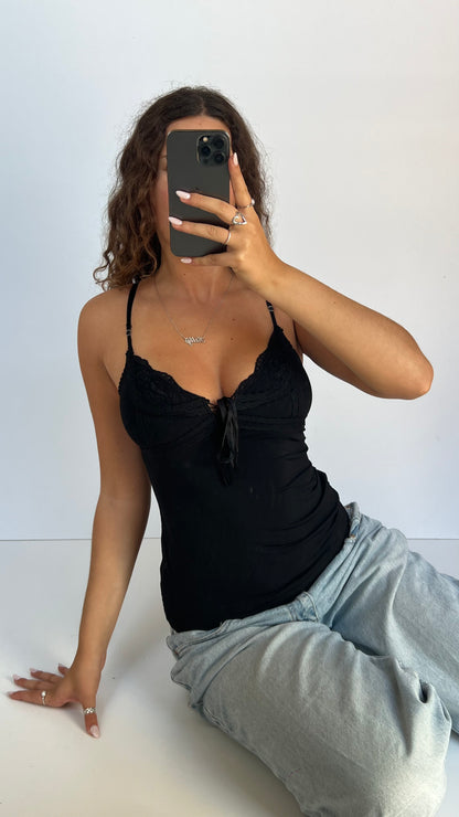 00s black lace cami- size S