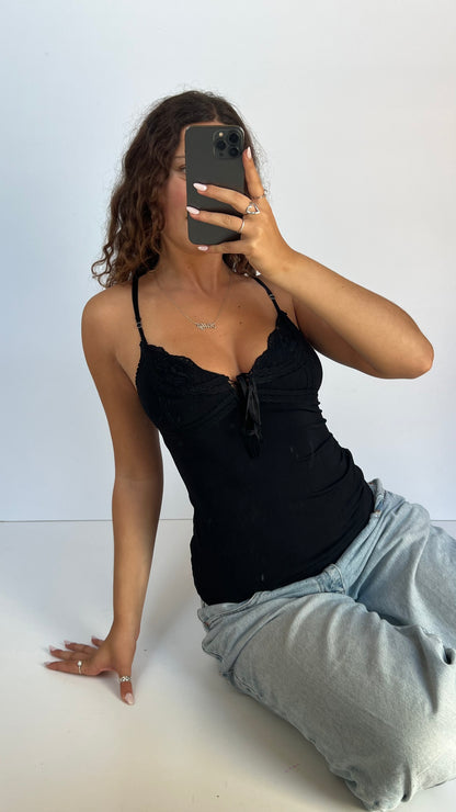 00s black lace cami- size S