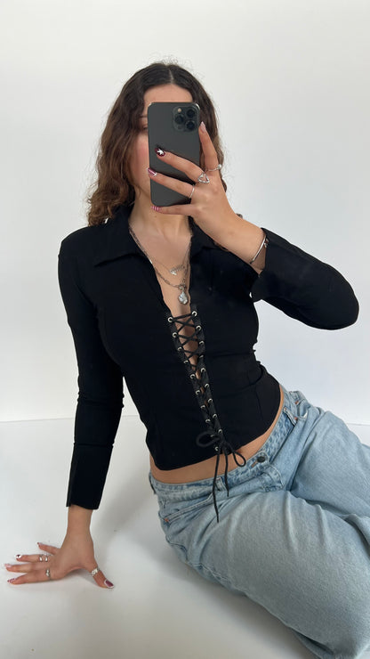 00s black long sleeve shirt- size S