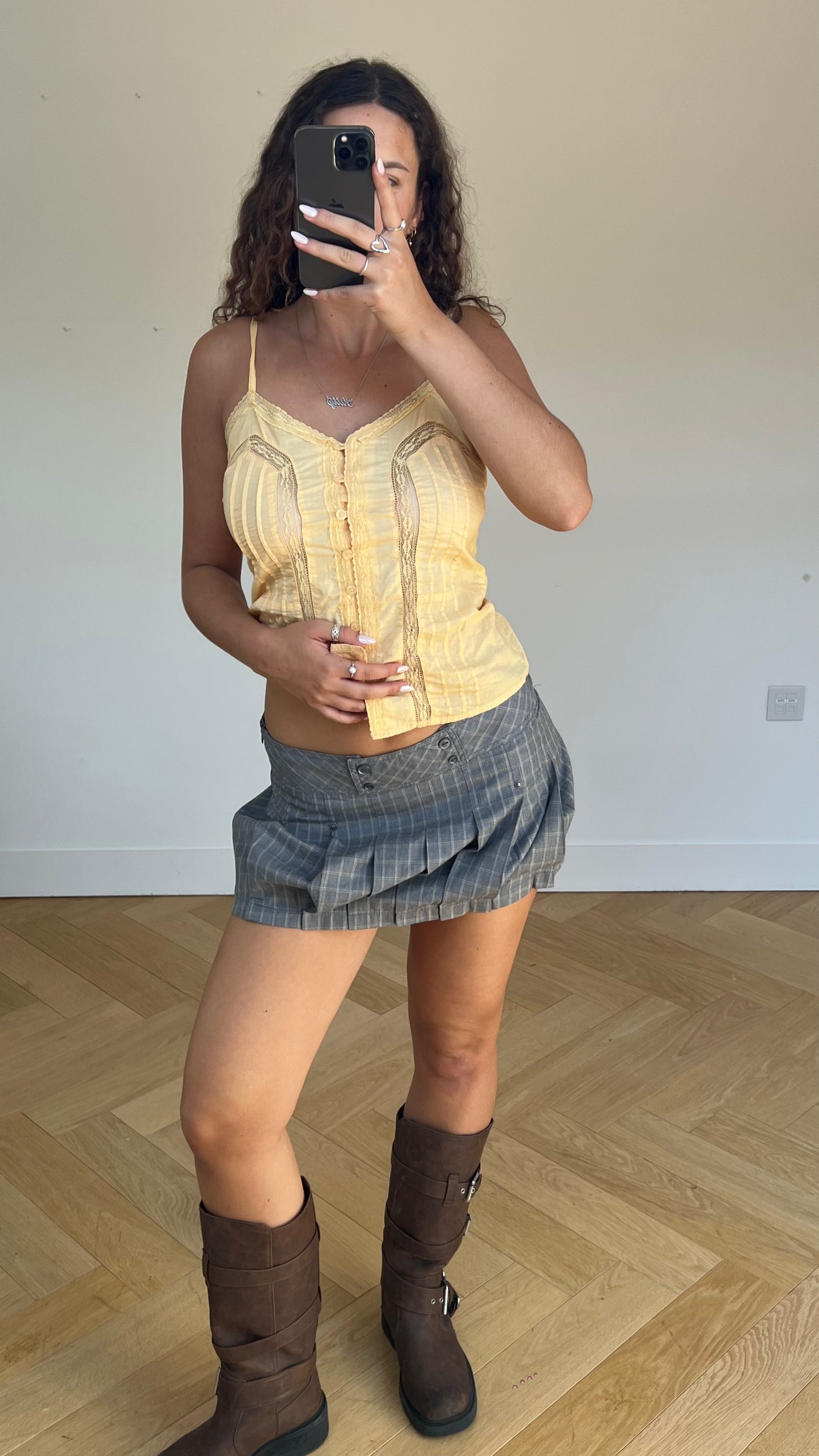 00s grey pleated mini skirt- size M