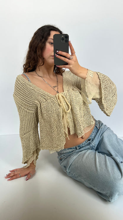 00s cream crochet cardigan- size M