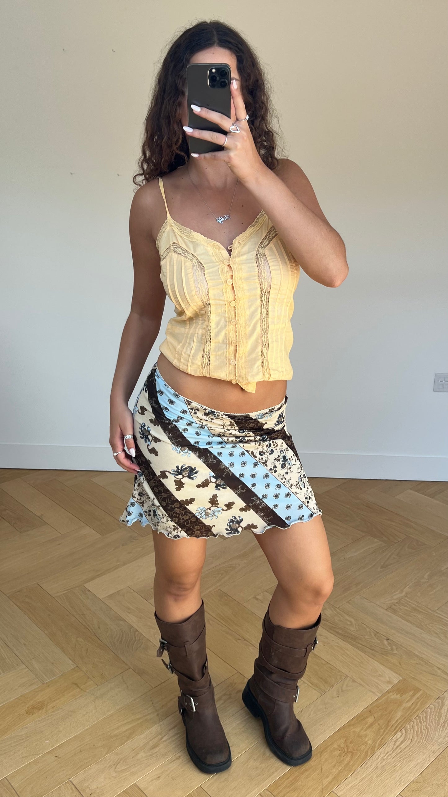 00s brown floral mini skirt- size M