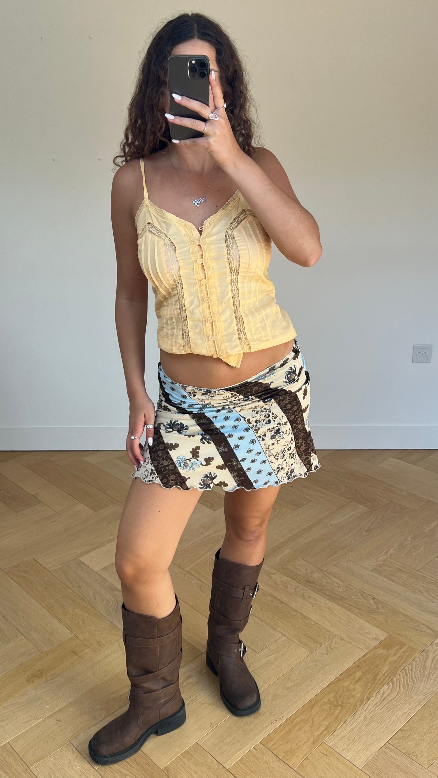 00s brown floral mini skirt- size M