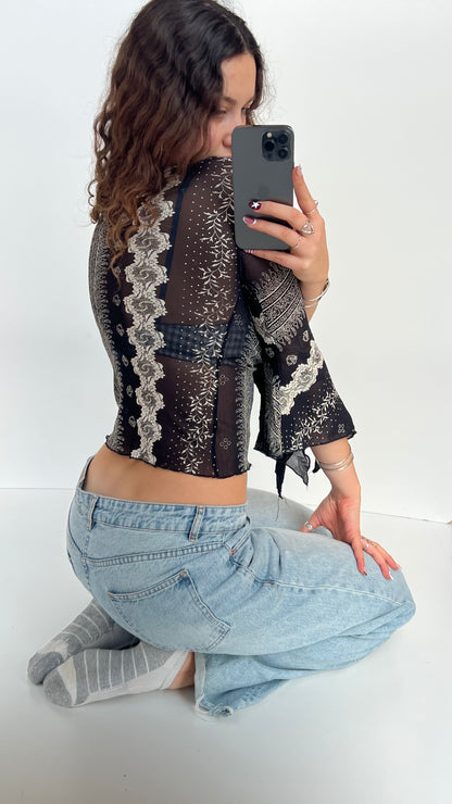 00s black white mesh long sleeve top- size M