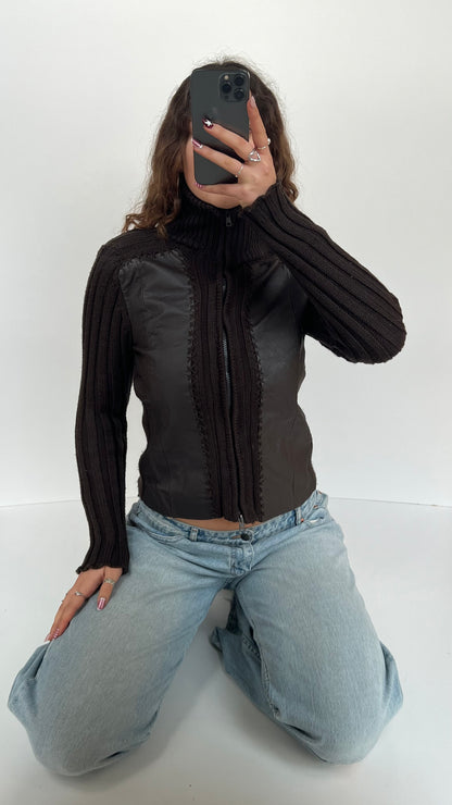 00s brown knit leather jacket- size M