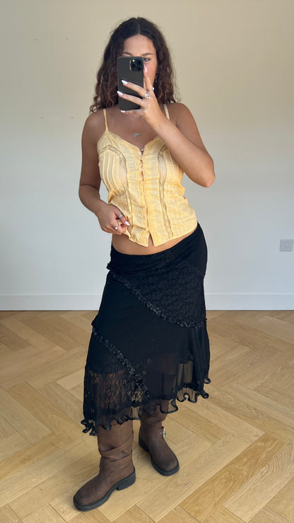 00s black lace maxi skirt- size M