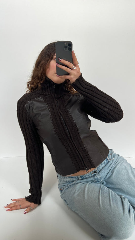 00s brown knit leather jacket- size M