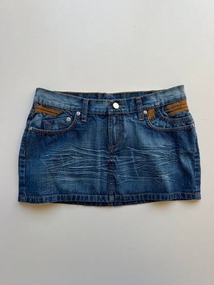 00s denim embroidered skirt- size S