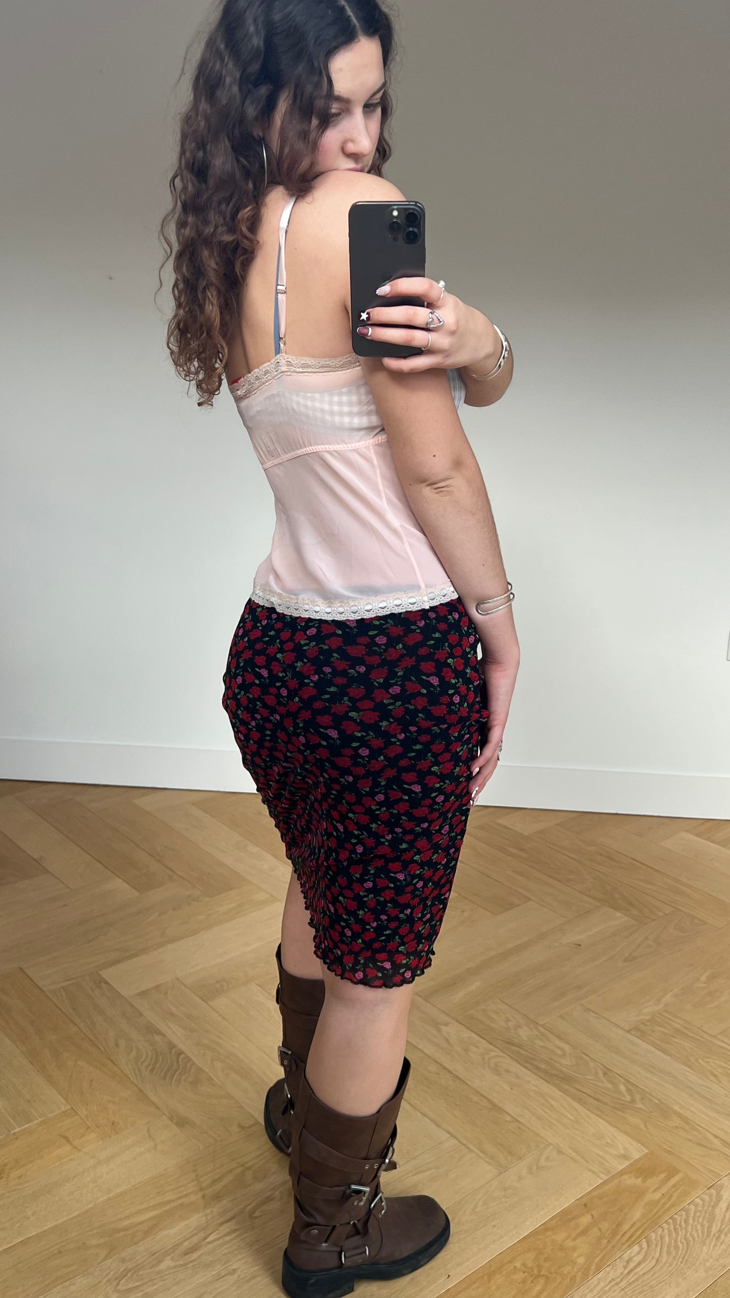 00s black red floral midi skirt- size M