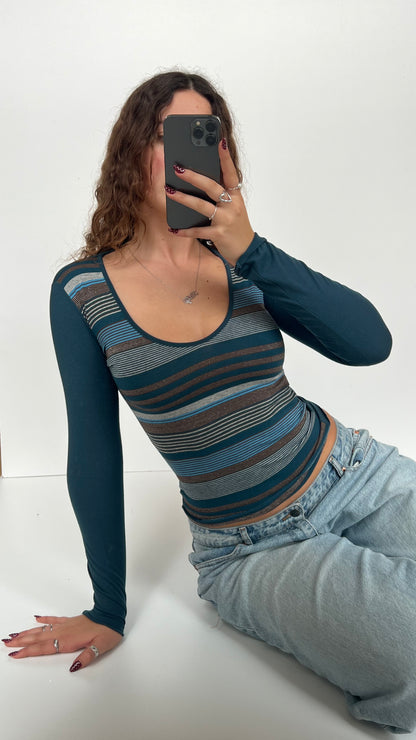 00s blue striped long sleeve top- size S