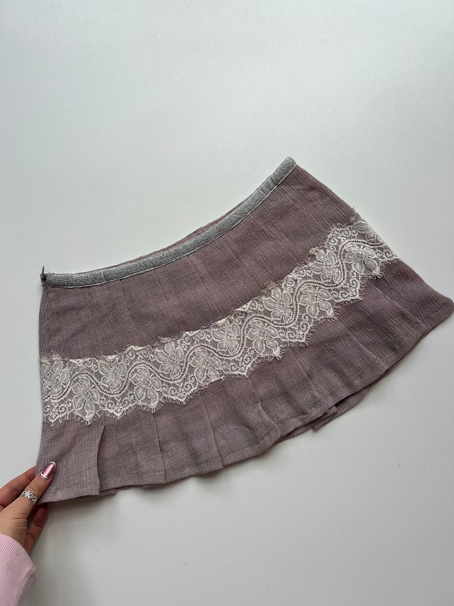 00s pink lace mini skirt- size XS