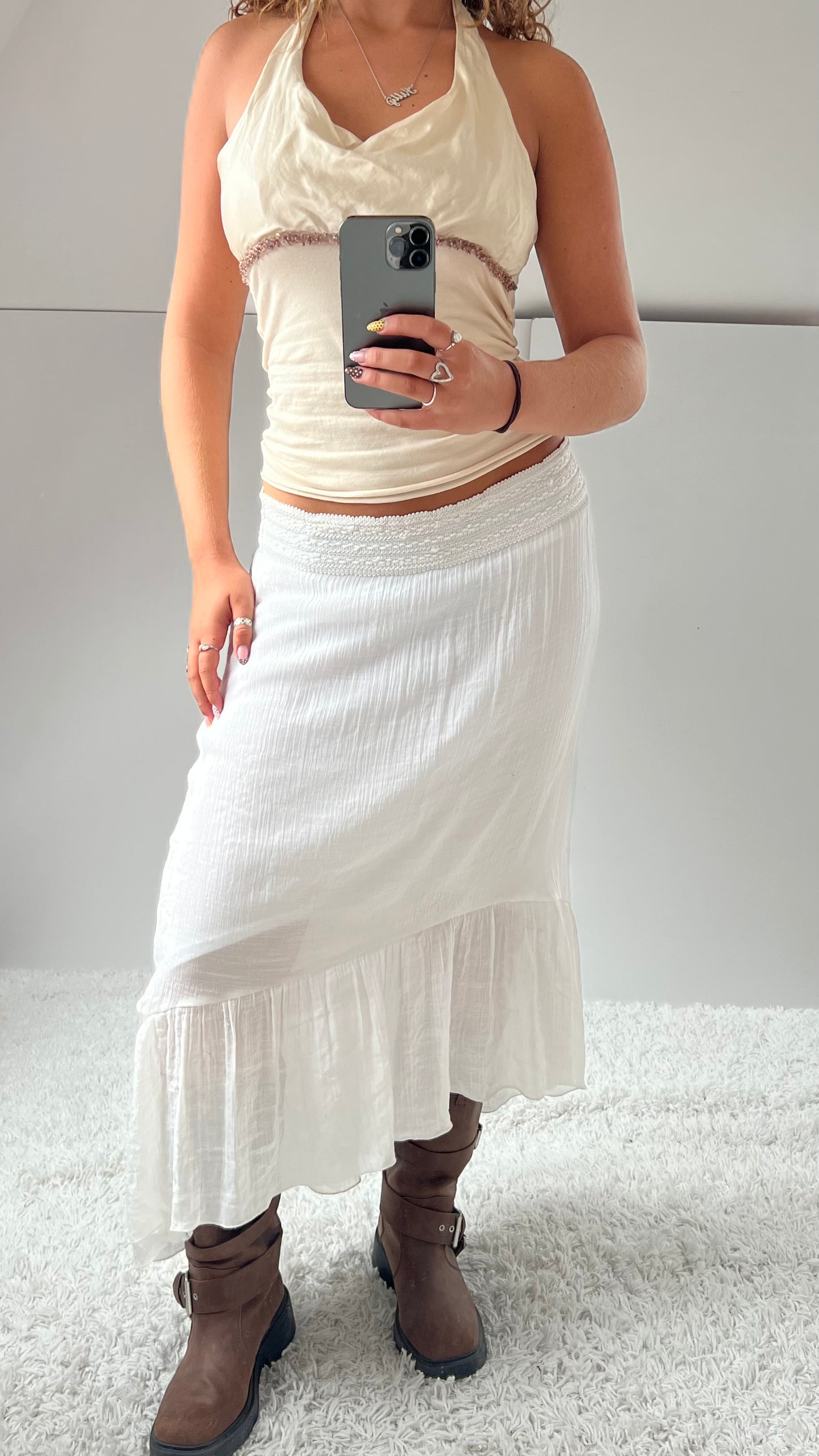 00s white boho maxi skirt- size M