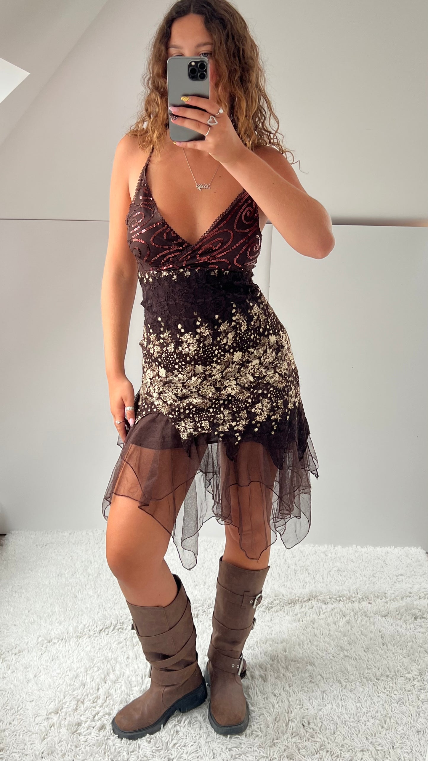 00s brown fairy lace dress- size M