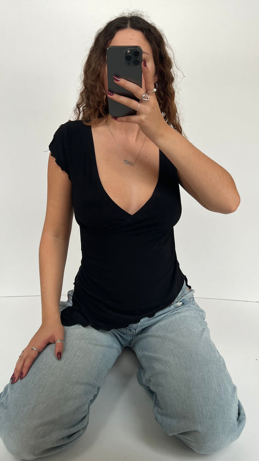 00s black asymmetrical top- size M