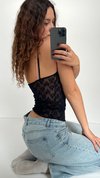 00s black lace cami- size S