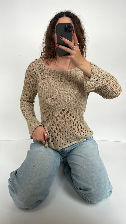00s cream crochet jumper- size M