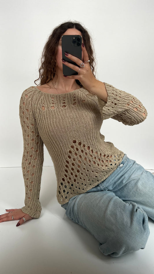 00s cream crochet jumper- size M