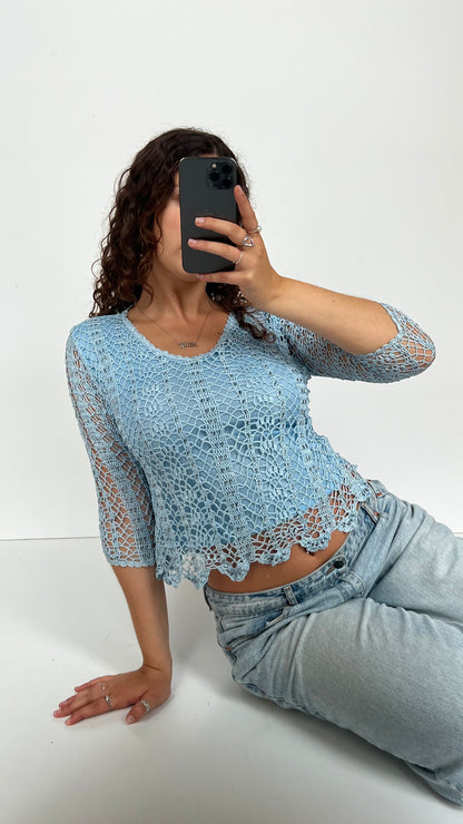 00s blue crochet top- size M