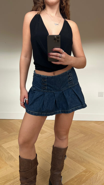 00s mini denim skort- size M
