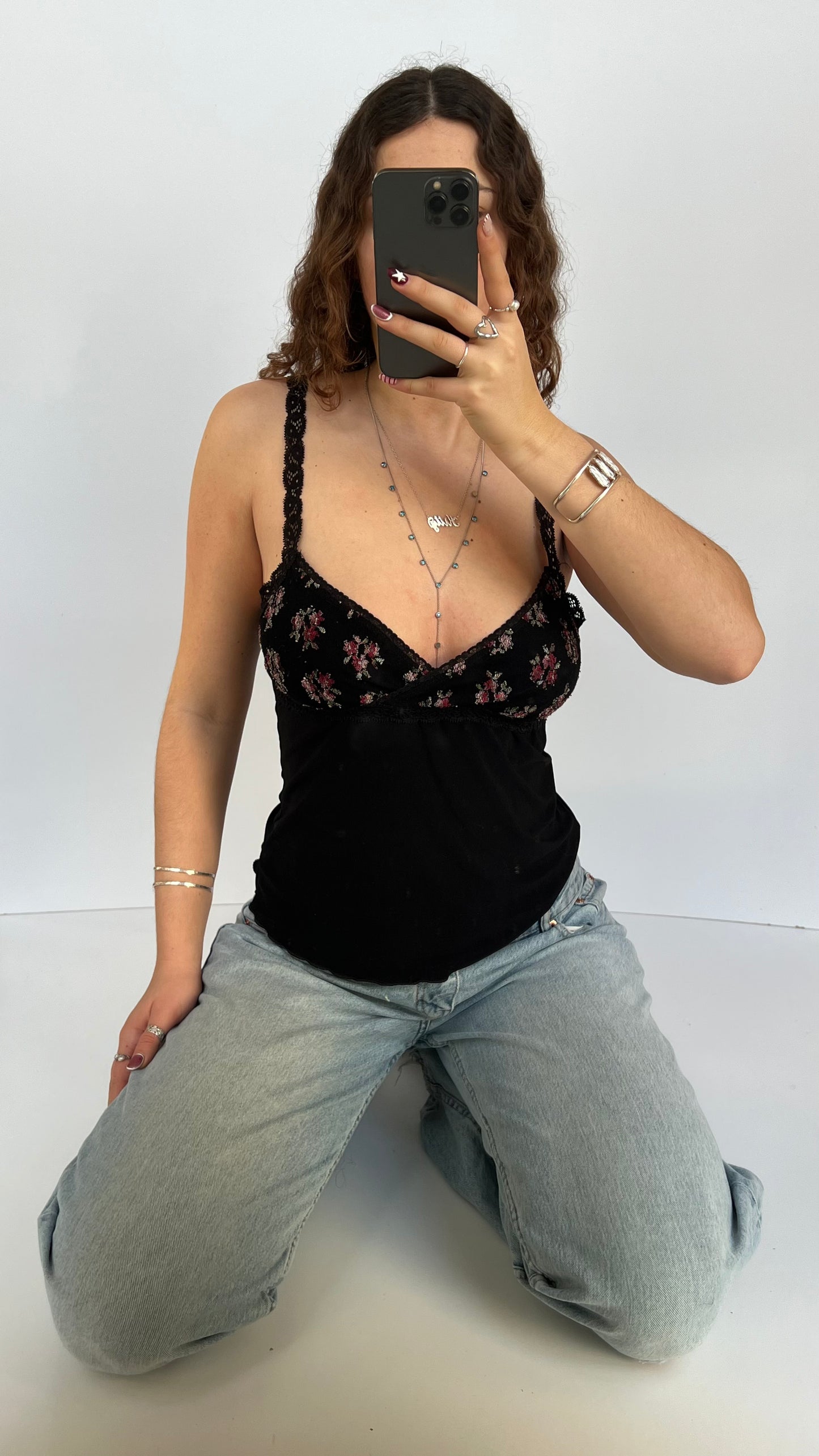 00s black lace cami- size M