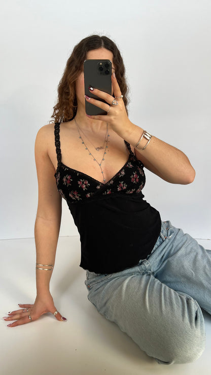 00s black lace cami- size M