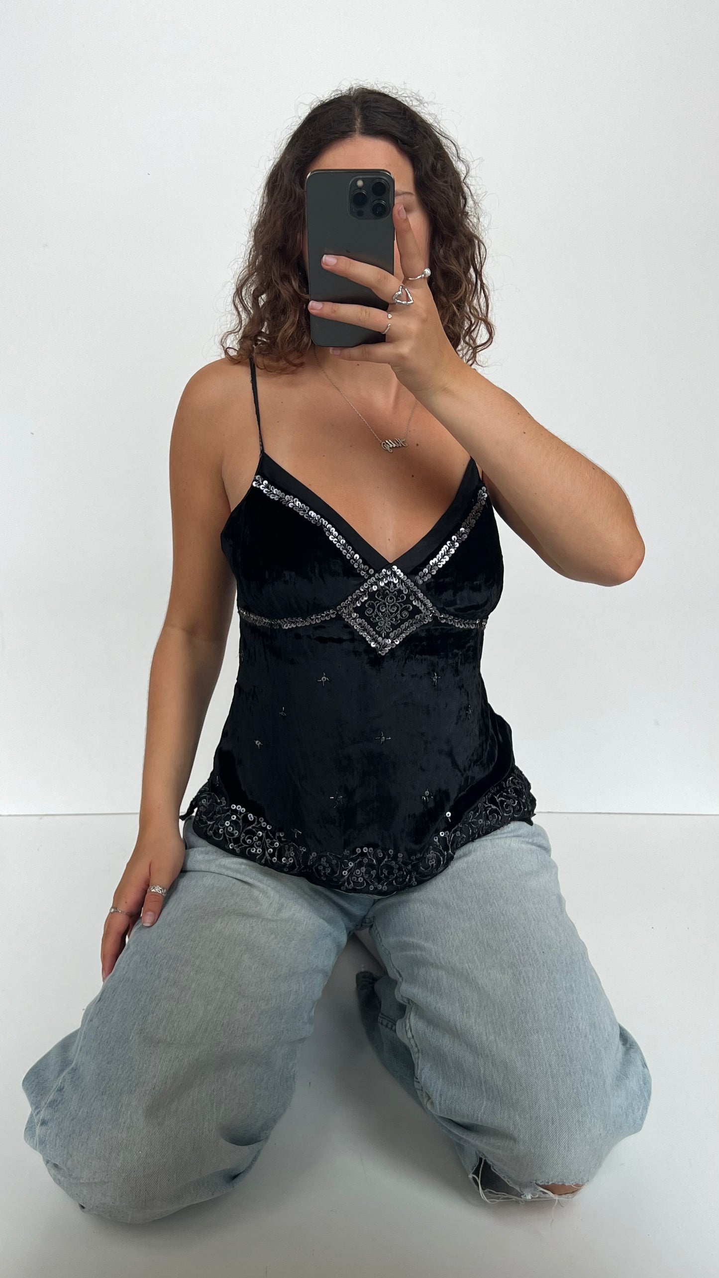00s black velvet sequin cami- size L