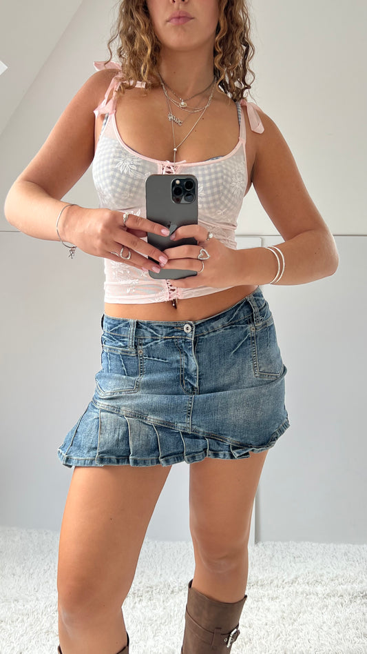 00s low rise denim mini skirt- size M