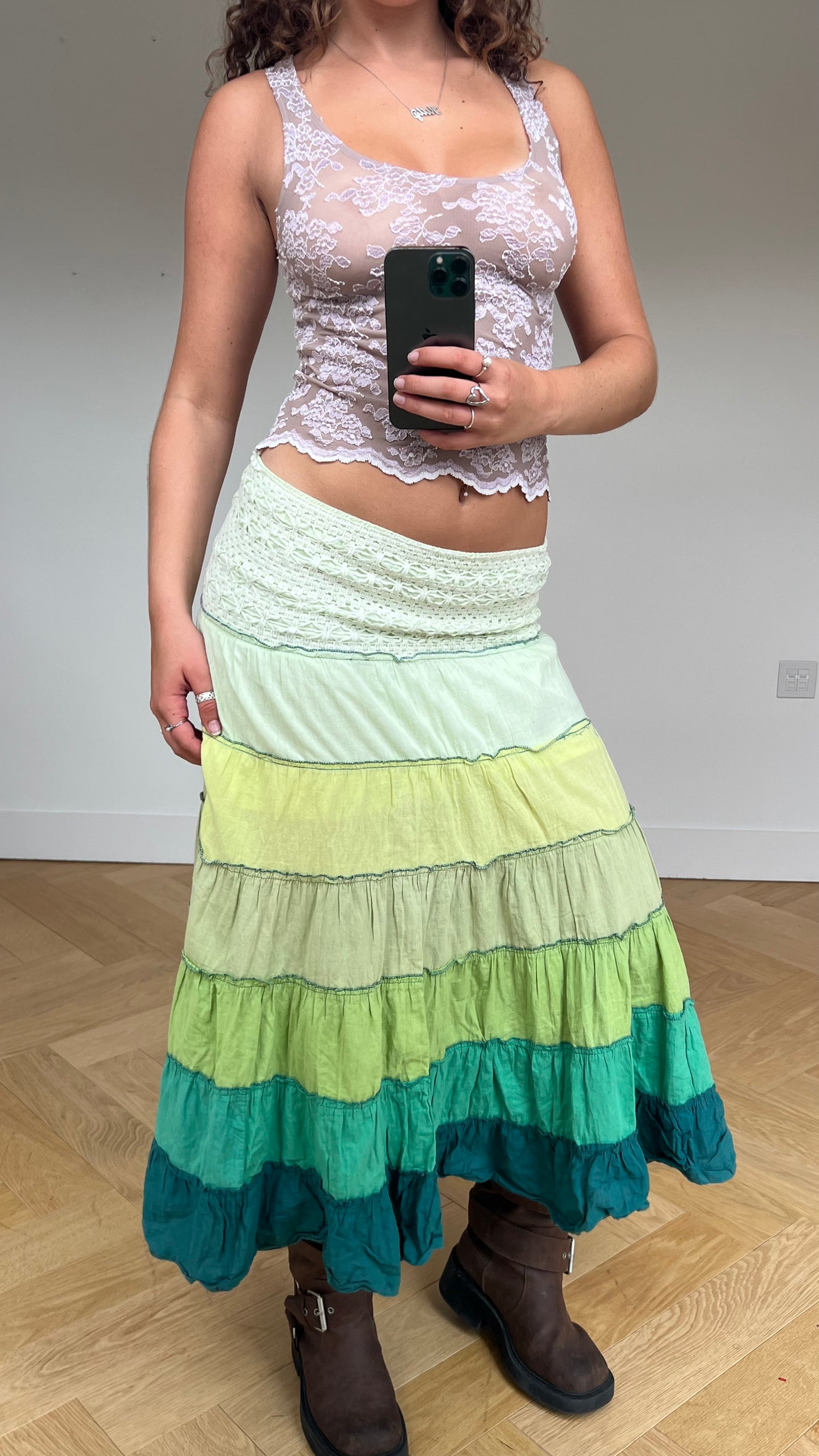 00s green boho maxi skirt- size M
